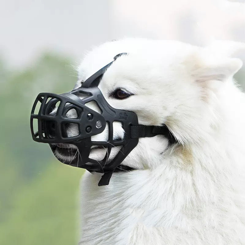 Heavy-Duty Dog Muzzle – Anti-Bite, Anti-Escape, Adjustable Fit for Safe Training