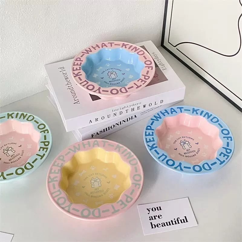 Wavy Edge Ceramic Pet Bowl – Anti-Spill Food & Water Dish for Cats and Small Dogs